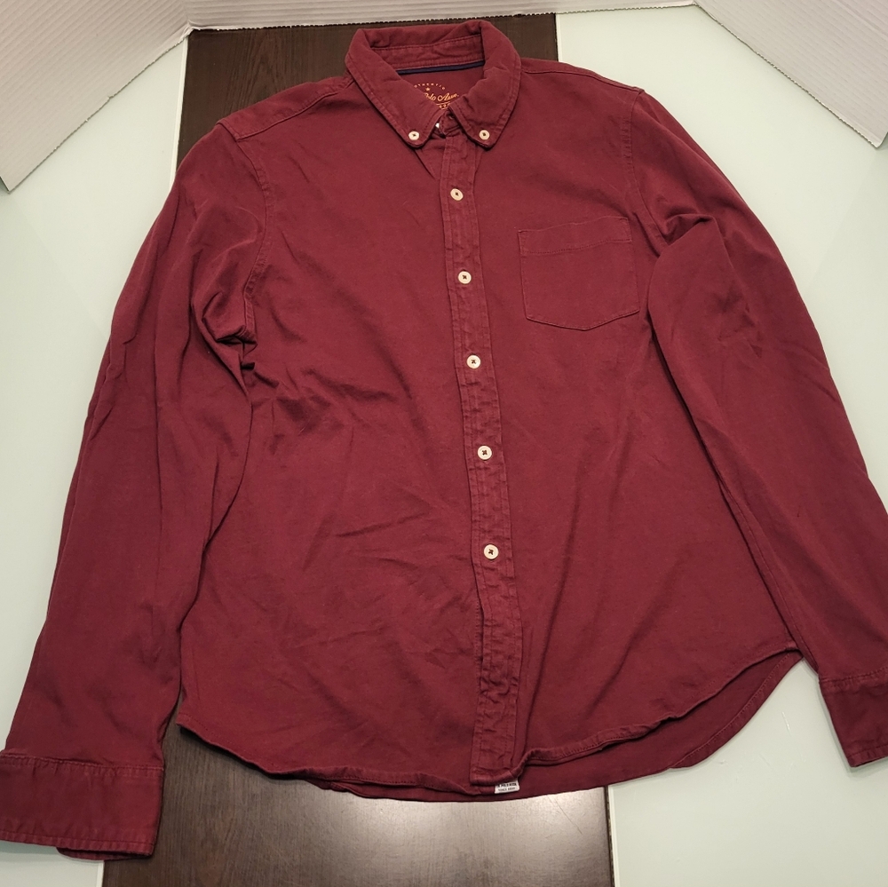 U.S. Polo Assn long sleeve button-down shirt. Size small , burgundy in color.